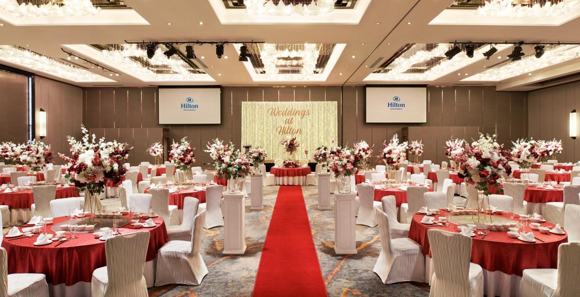 Hilton Kota Kinabalu Hotel Ngoại thất bức ảnh Wedding reception at Hilton Singapore