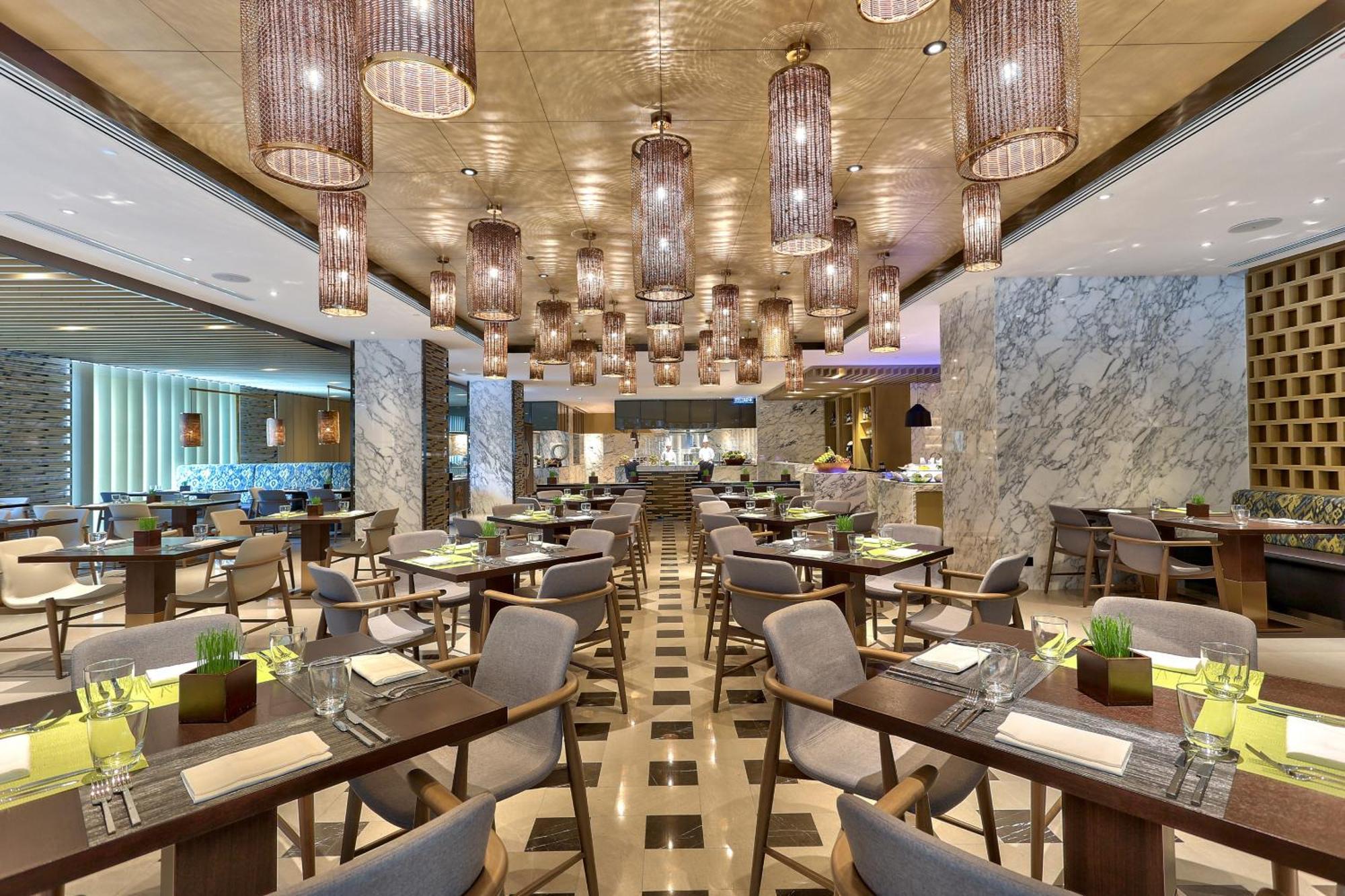 Hilton Kota Kinabalu Hotel Ngoại thất bức ảnh