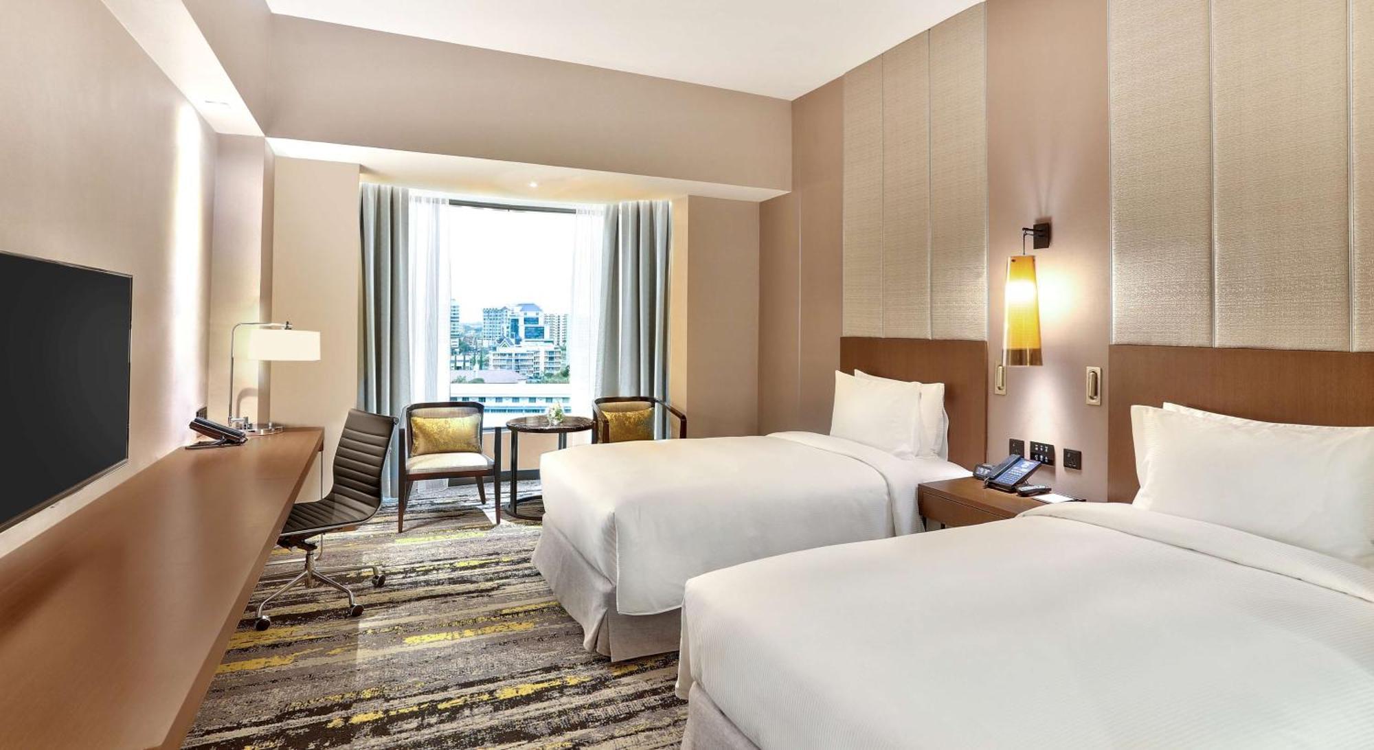 Hilton Kota Kinabalu Hotel Ngoại thất bức ảnh