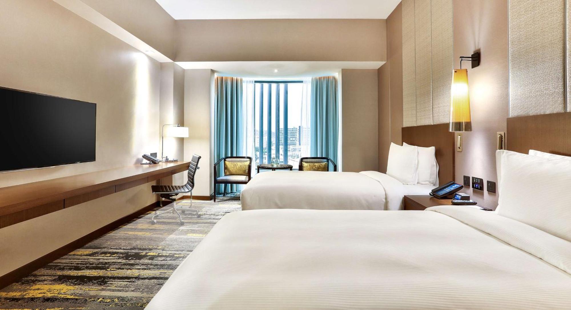 Hilton Kota Kinabalu Hotel Ngoại thất bức ảnh